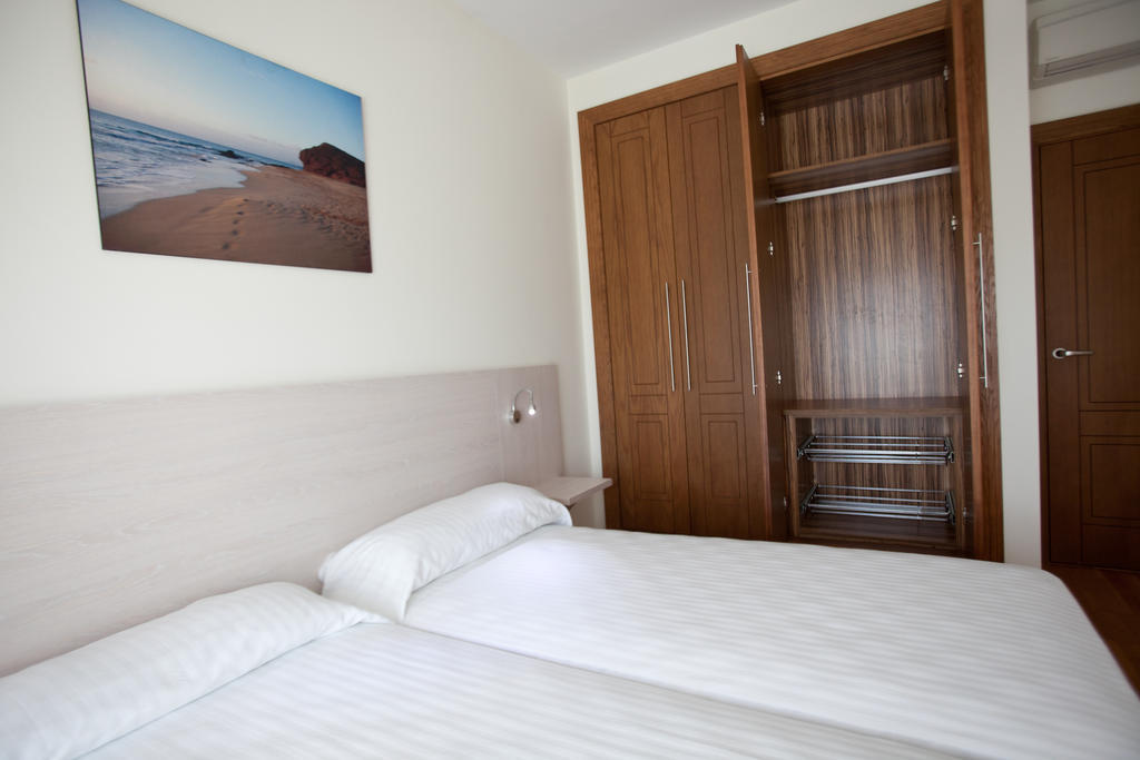 Apartamentos Turísticos Dream Sea Almerimar Habitación foto